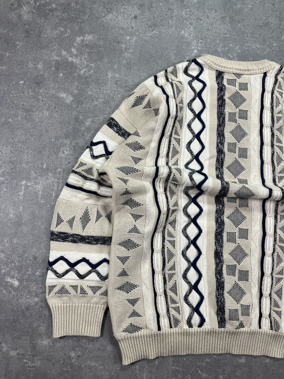 Coogi Vintage Jac 3D Cable Knit Sweater Coogi Style 90’s Size US L / EU 52-54 / 3 - 8 Thumbnail