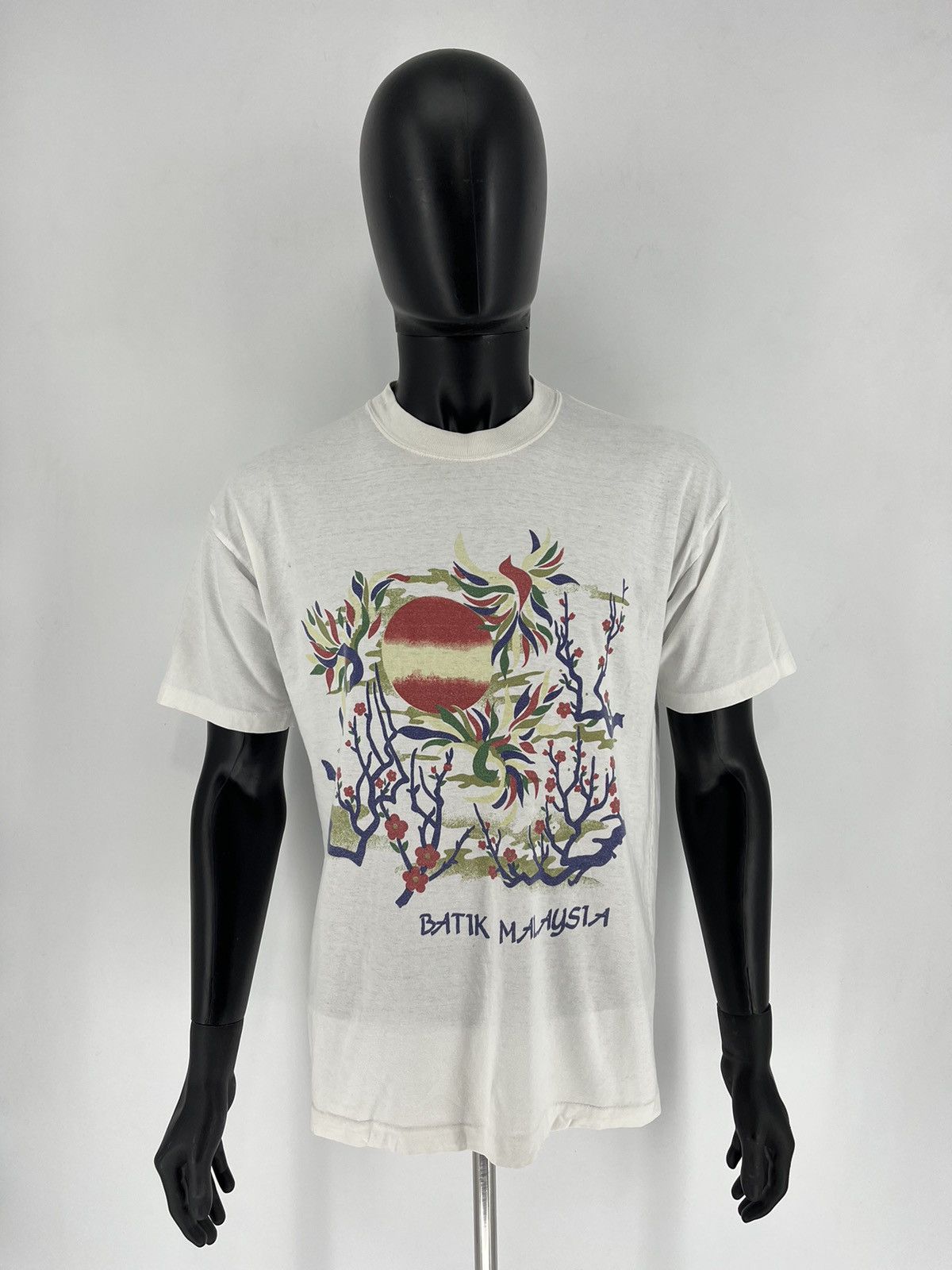 Vintage Batik Malaysia Artistic Scenic Malaysia 90s Travel Tee Size US M / EU 48-50 / 2 - 2 Thumbnail