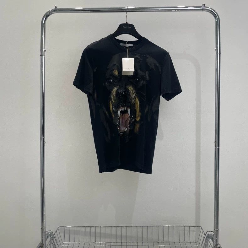 Givenchy Givenchy Dog Head Chest Logo Printed Black Short Sleeve Size US S / EU 44-46 / 1 - 1 Thumbnail