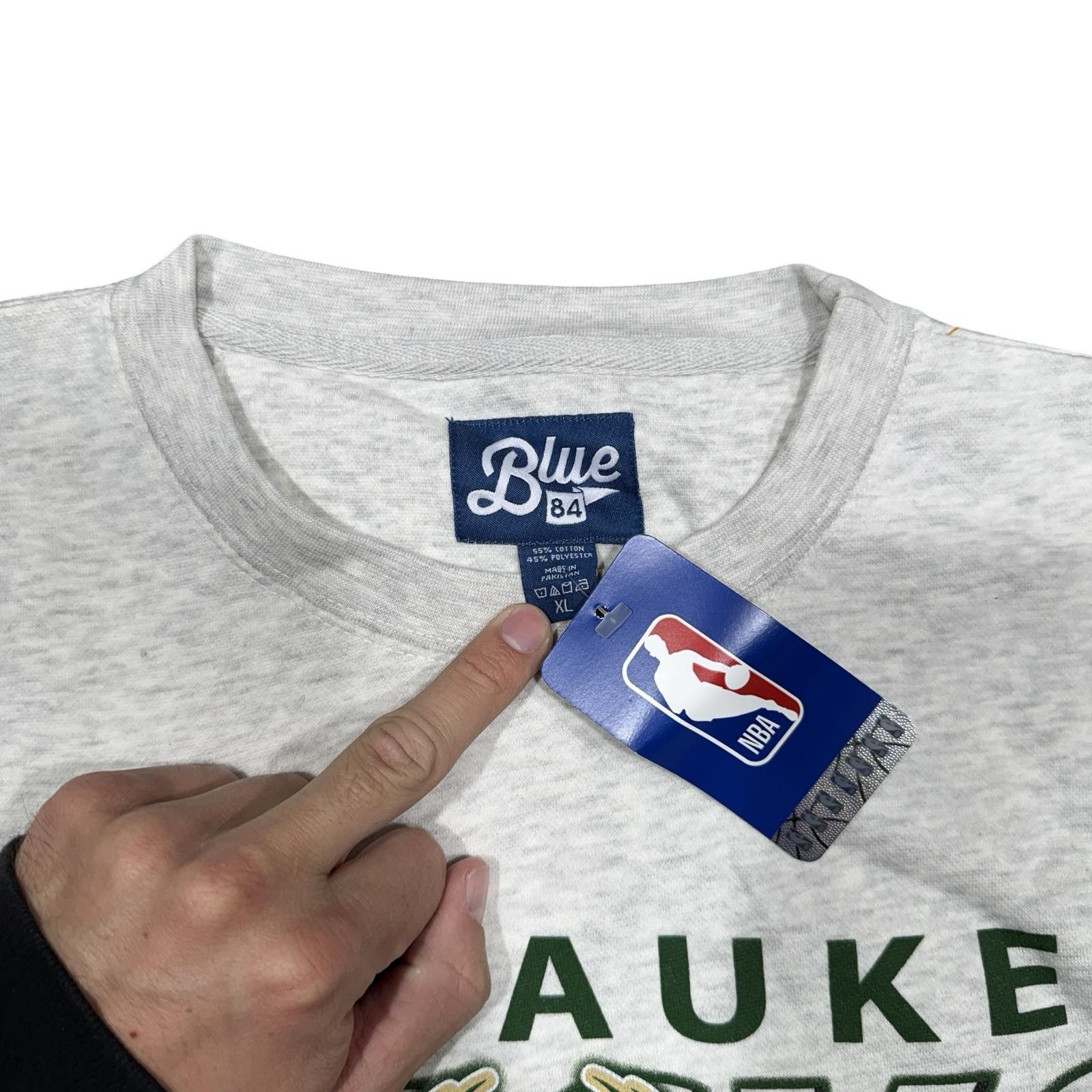 Other Milwaukee Bucks NBA Basketball Crewneck Sweatshirt Size US XL / EU 56 / 4 - 3 Thumbnail