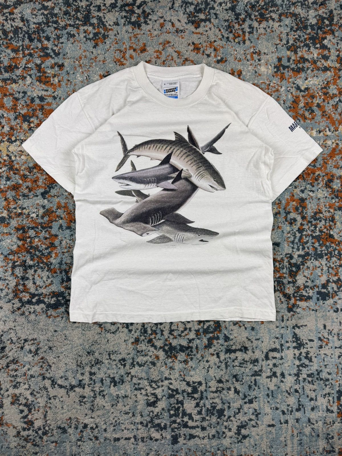 Vintage Vintage 90s Sharks marine life print animals graphic tee Size US S / EU 44-46 / 1 - 1 Thumbnail
