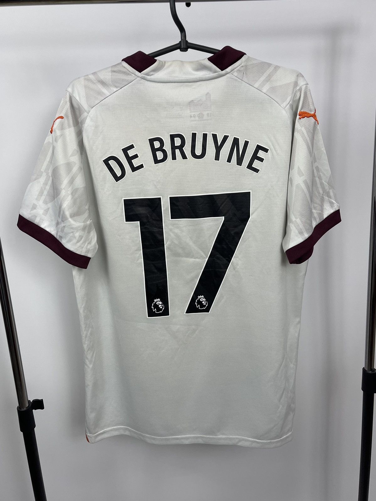 Puma Puma Manchester City #17 De Bruyne 2023/24 Away Shirt Size L Size US L / EU 52-54 / 3 - 1 Thumbnail