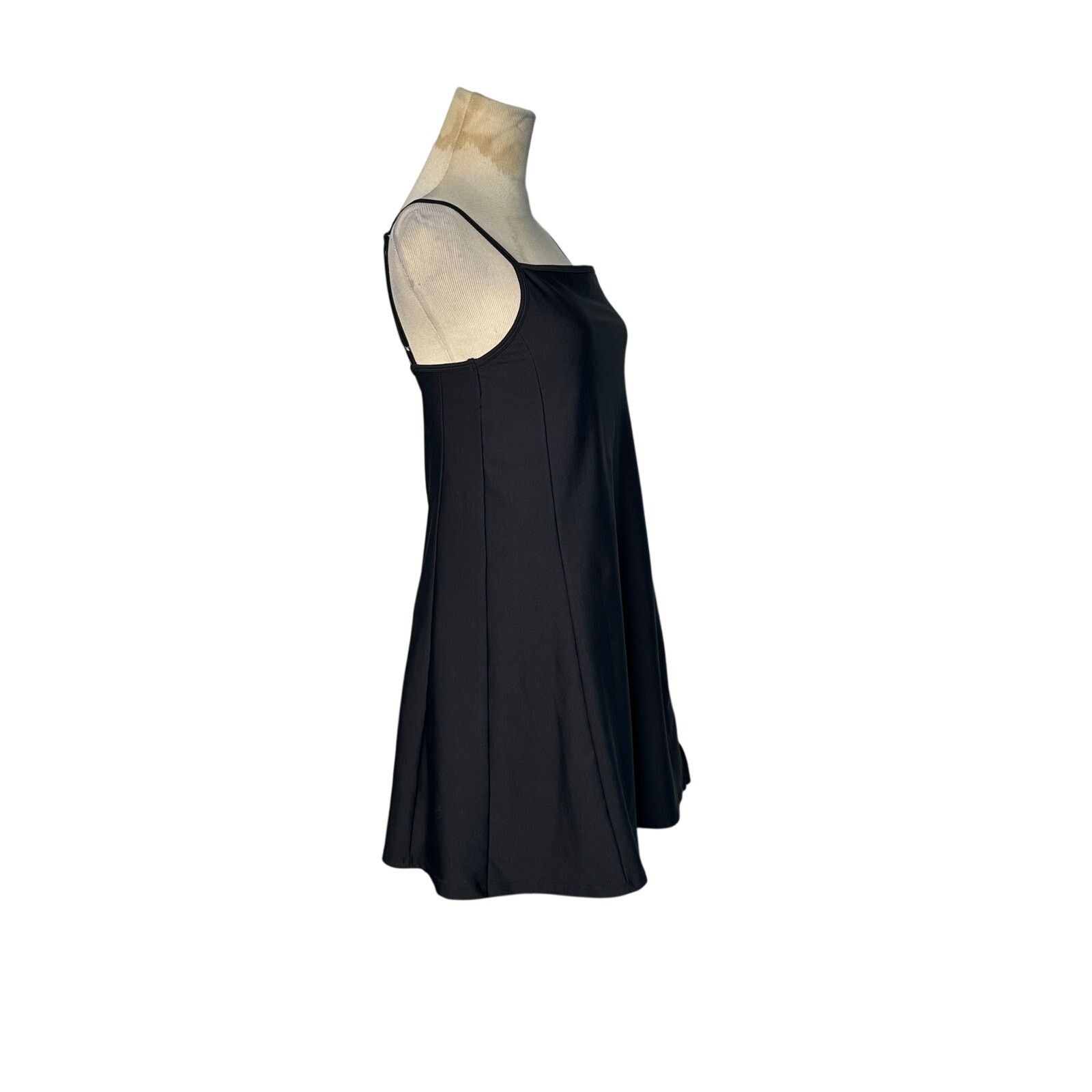 Old Navy Old Navy black built in shorts tennis dress size L Size L / US 10 / IT 46 - 10 Thumbnail