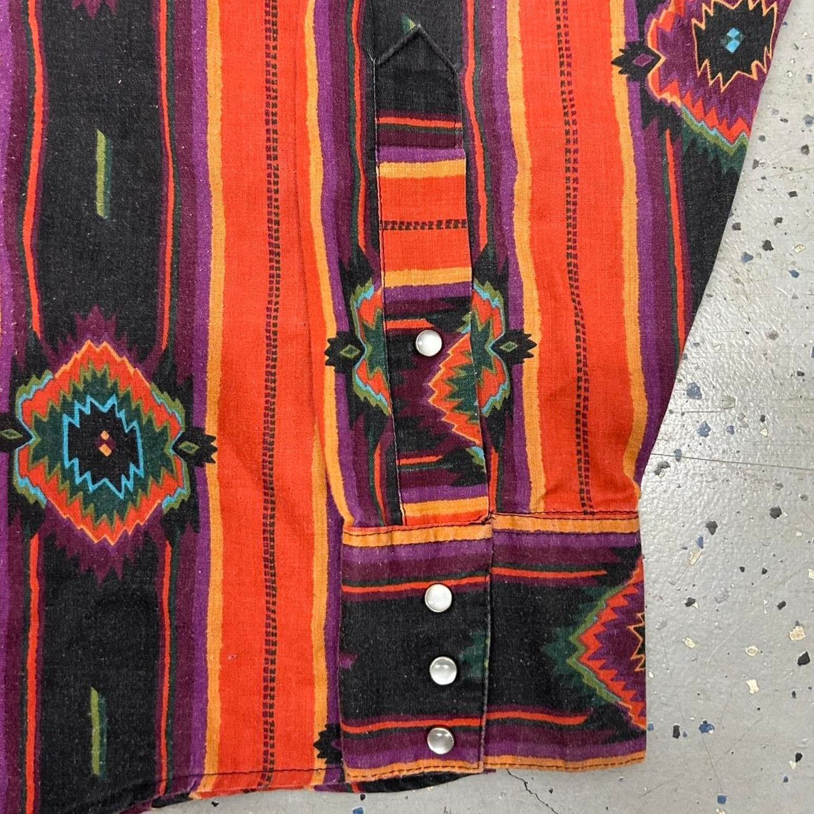 Rockmount Ranch Wear Vtg 70s tru west rockmount ranch Wear Rayon Aztec Pearl Snap Size US L / EU 52-54 / 3 - 4 Thumbnail