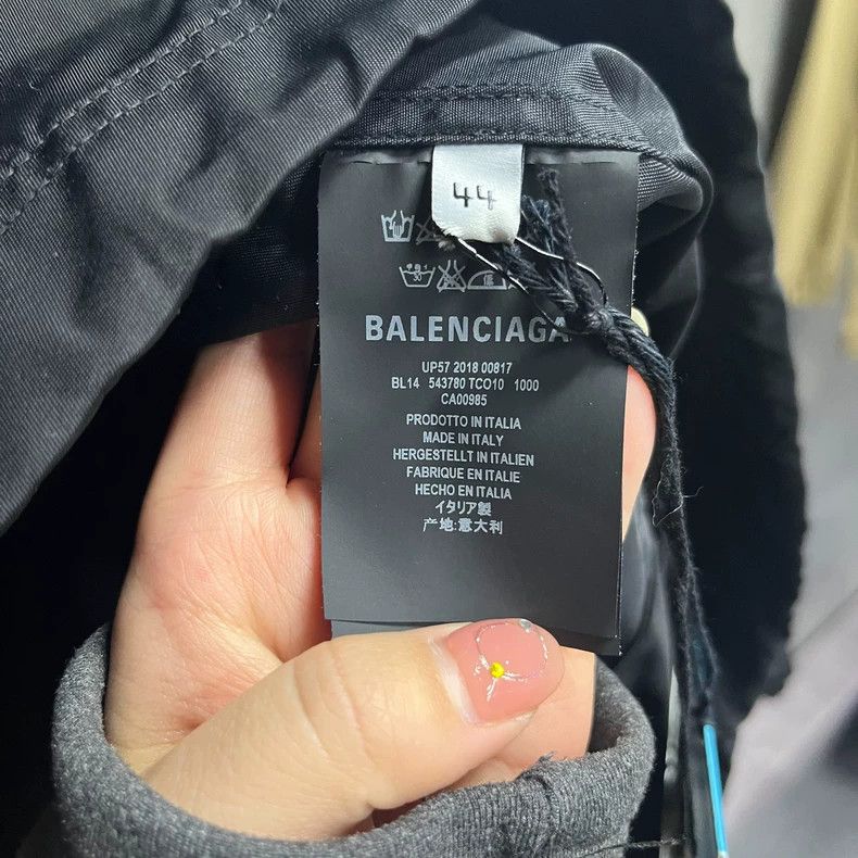 Balenciaga Balenciaga Black WFP solid single-breasted wind- and rain- Size US S / EU 44-46 / 1 - 3 Thumbnail