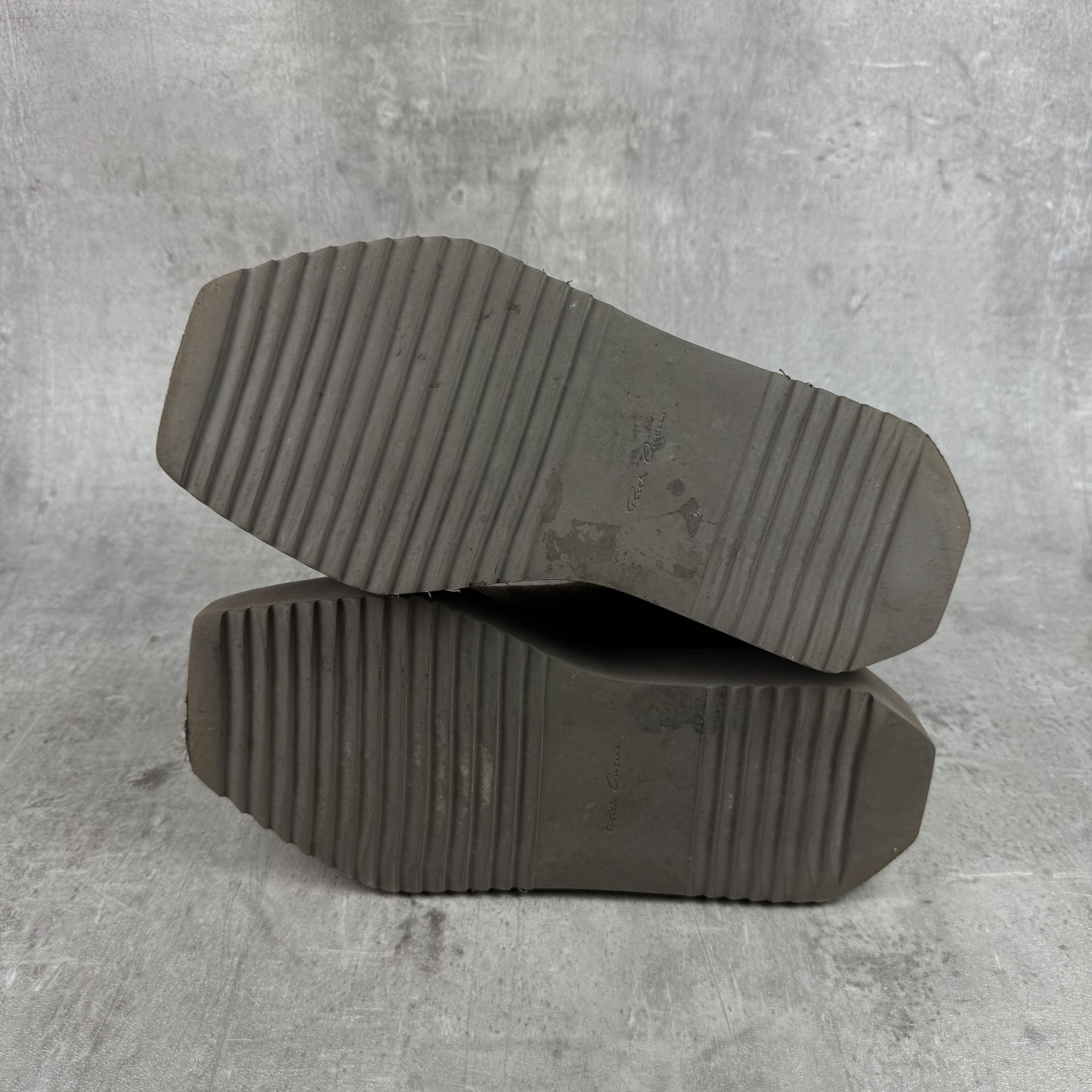 Rick Owens RICK OWENS Beatle Turbo Cyclops Boots Suede Dust Size US 8 / EU 41 - 8 Thumbnail