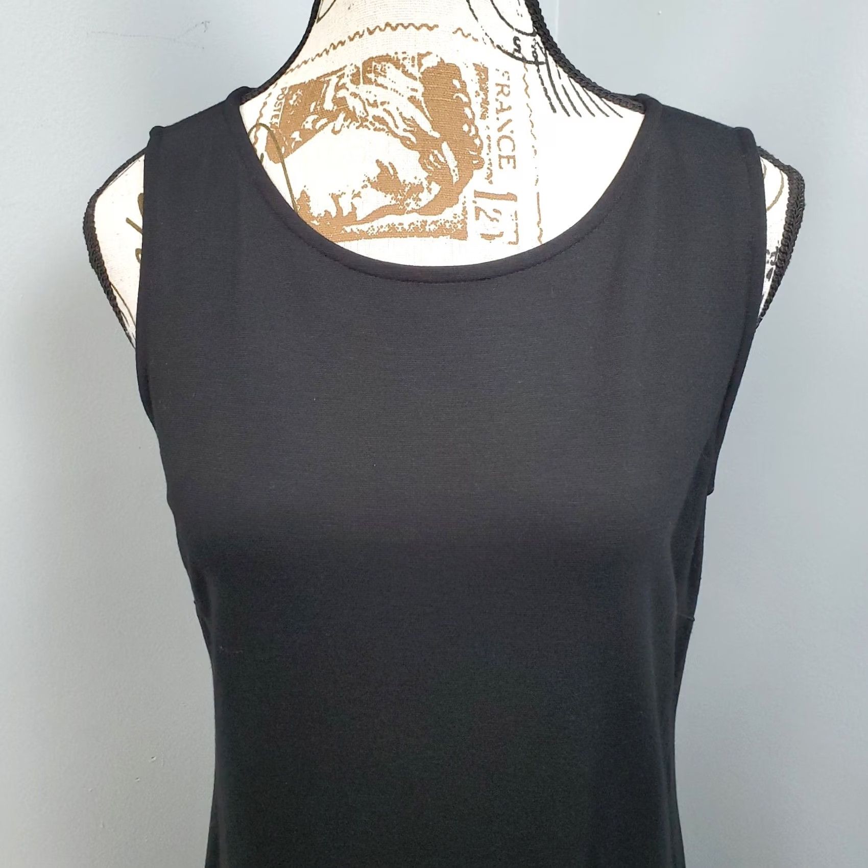 Vintage Taylor Nike Shirt Womens 8 Black Ponte Stretch Sleeveless Back Zip Ruffle Hem Shirt Size M / US 6-8 / IT 42-44 - 6 Thumbnail