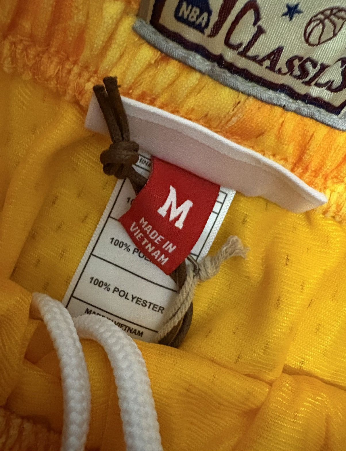 Bape × Mitchell & Ness × NBA Bape Los Angeles LA Lakers Basketball Shorts Size US 32 / EU 48 - 4 Thumbnail