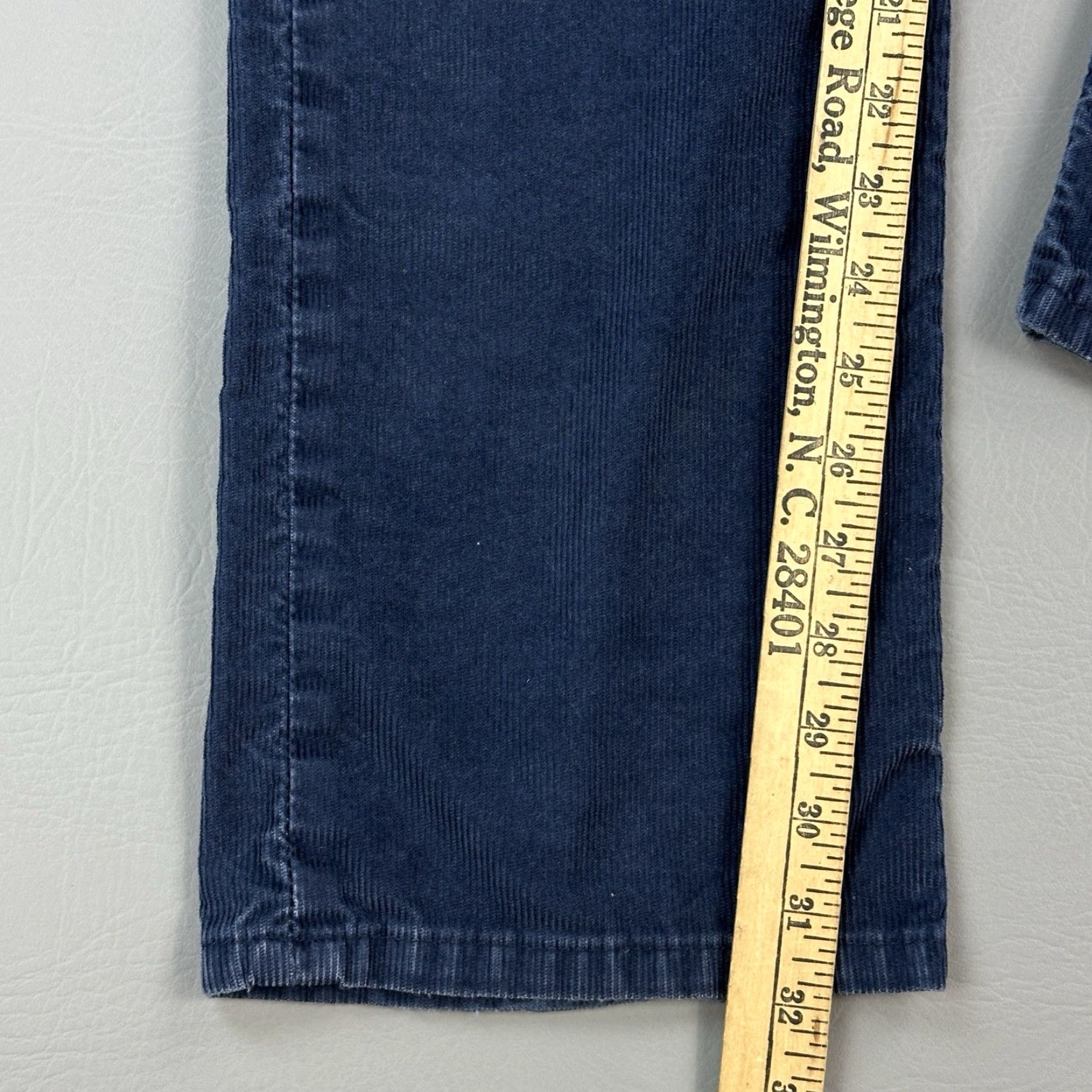 Levi's Levis 514 Pants Mens 34x32 Navy Corduroy Straight Fit Grunge Casual Vintage USA 90s Jeans Mens Regulation Regular Straight Pants Size US 34 / EU 50 - 4 Thumbnail