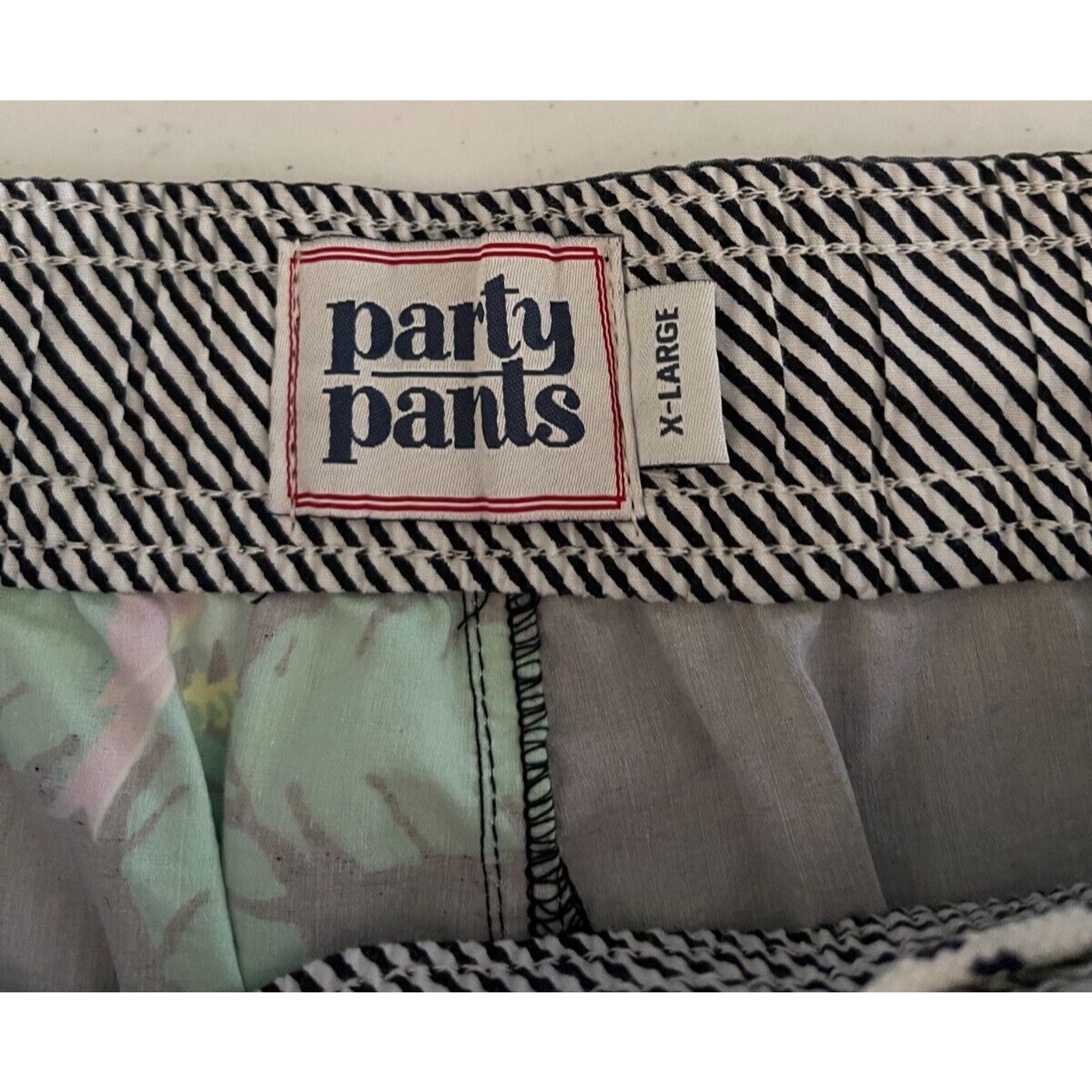 Zumiez NWT Men's Swim Trunks Zumiez Party Pants Size XL Size US 40 / EU 56 - 11 Thumbnail