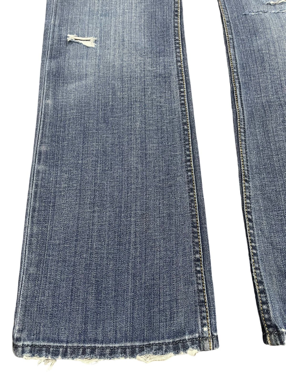 Diesel Vintage Diesel Industry Blue Wash Distress Bootcut Jeans Size US 32 / EU 48 - 7 Thumbnail