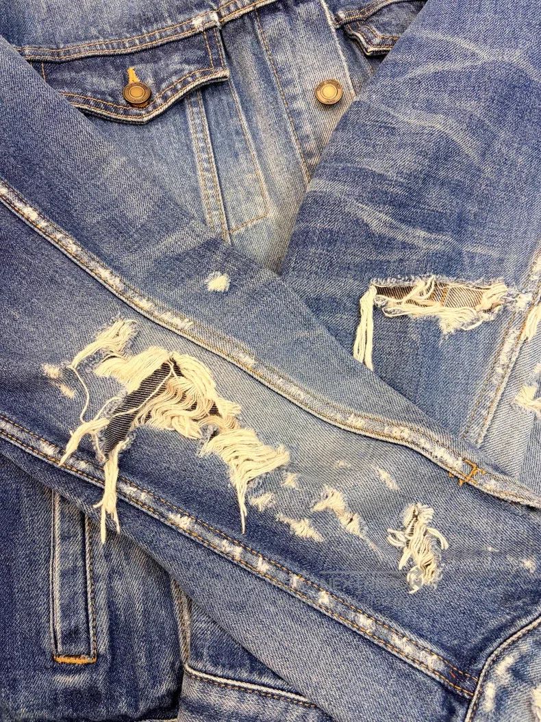 Saint Laurent Paris Saint Laurent Paris Distressed Denim Jacket Size US L / EU 52-54 / 3 - 3 Thumbnail