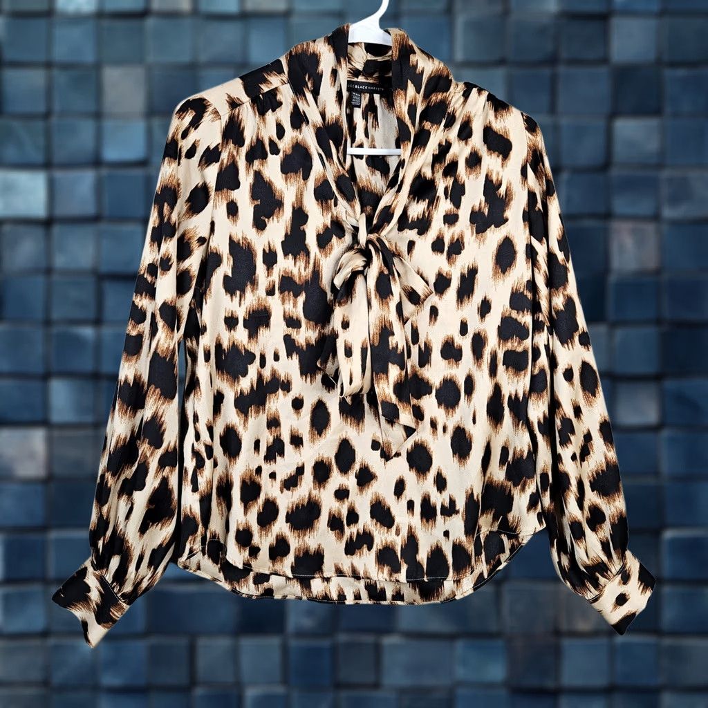 White House Black Market White House Black Market Blouse XS Leopard-Print Bow Tie Neck Short Sleeve Multicolor Women’s Regular Size XXS / US 00 / IT 34 - 1 Thumbnail