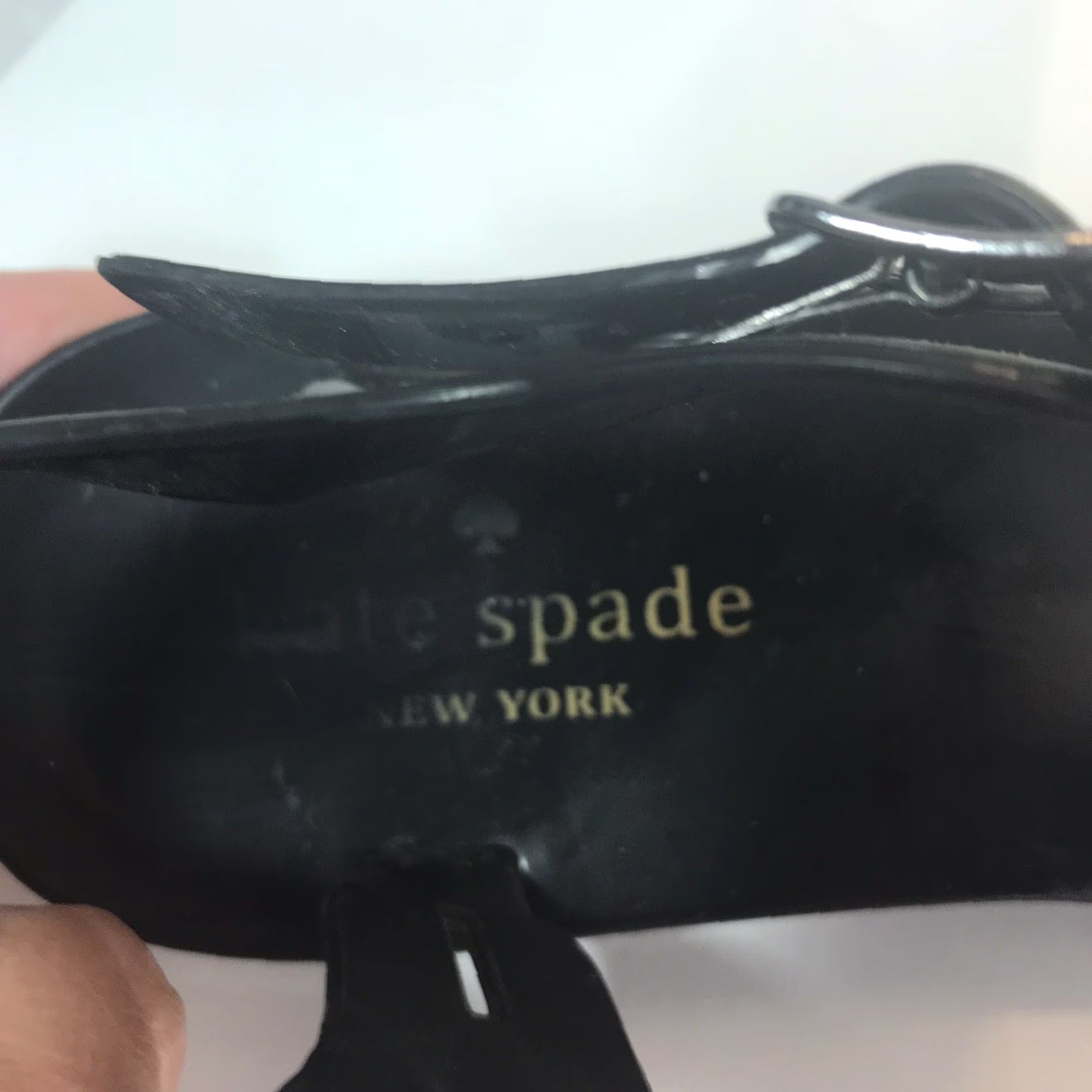 Vintage KATE SPADE NEW YORK Jelly Thong Sandals Bow Adjustable Buckle Womens Size 5 Black Size US 5 / IT 35 - 4 Thumbnail