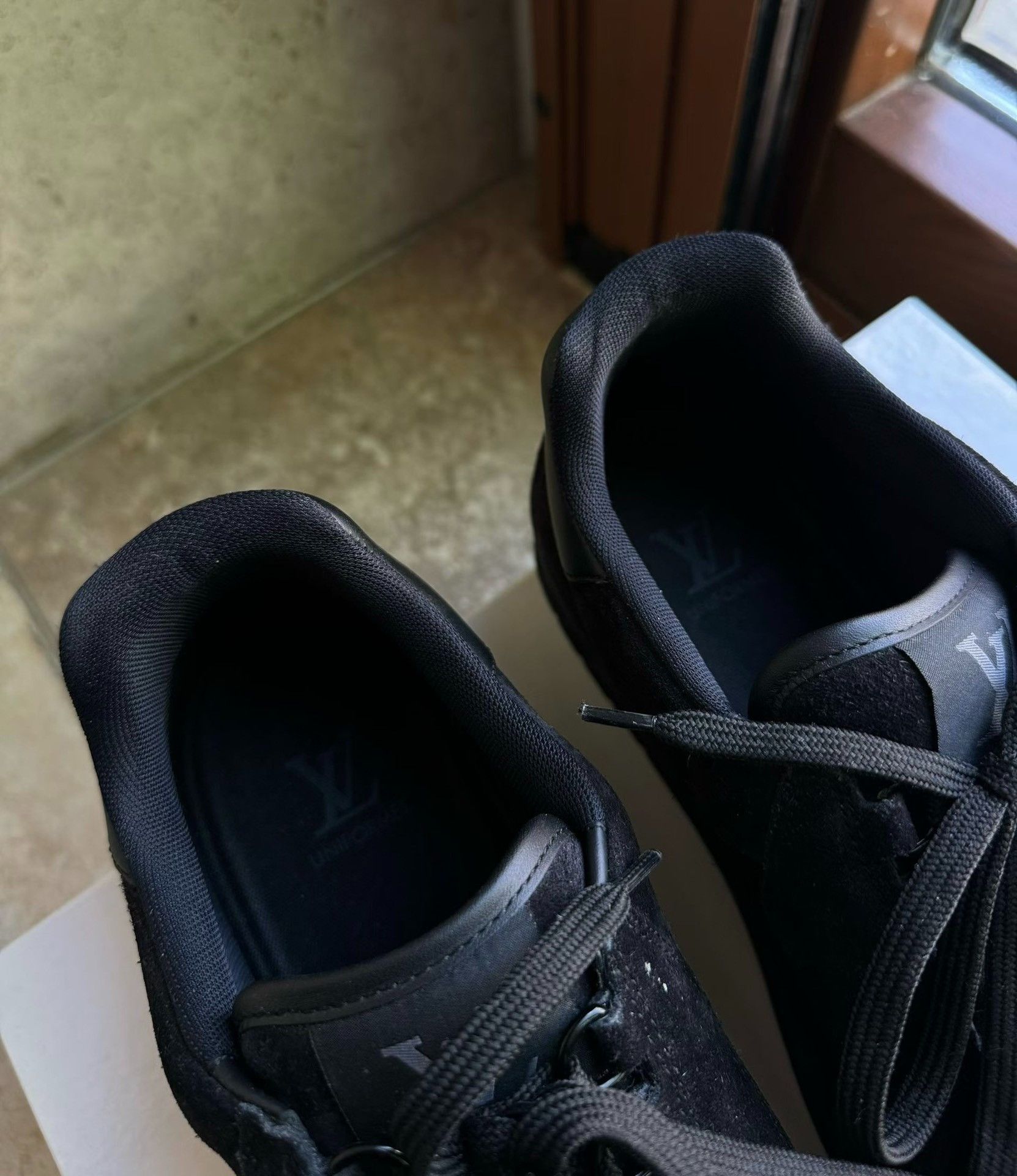 Louis Vuitton Louis Vuitton Black Suede Trainer Sneakers Size US 9 / EU 42 - 4 Thumbnail