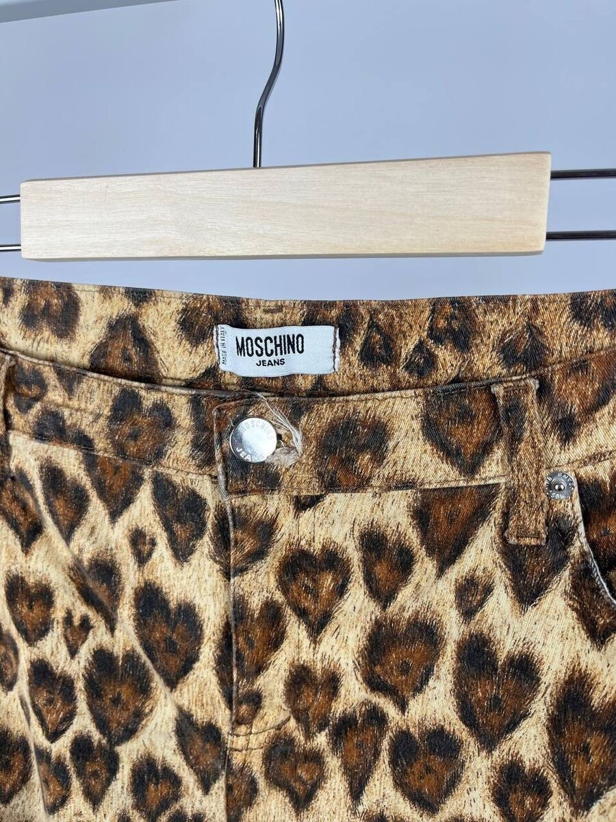 Moschino × Vintage Vintage Moschino Jeans Leopard Heart Print Jeans (0313) Size 24" / US 00 / IT 34 - 6 Thumbnail