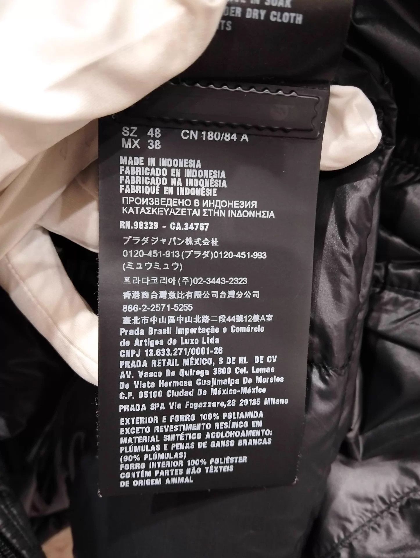 Prada PRADA Black Triangle Logo Down Jacket Size 48 Size US M / EU 48-50 / 2 - 5 Thumbnail
