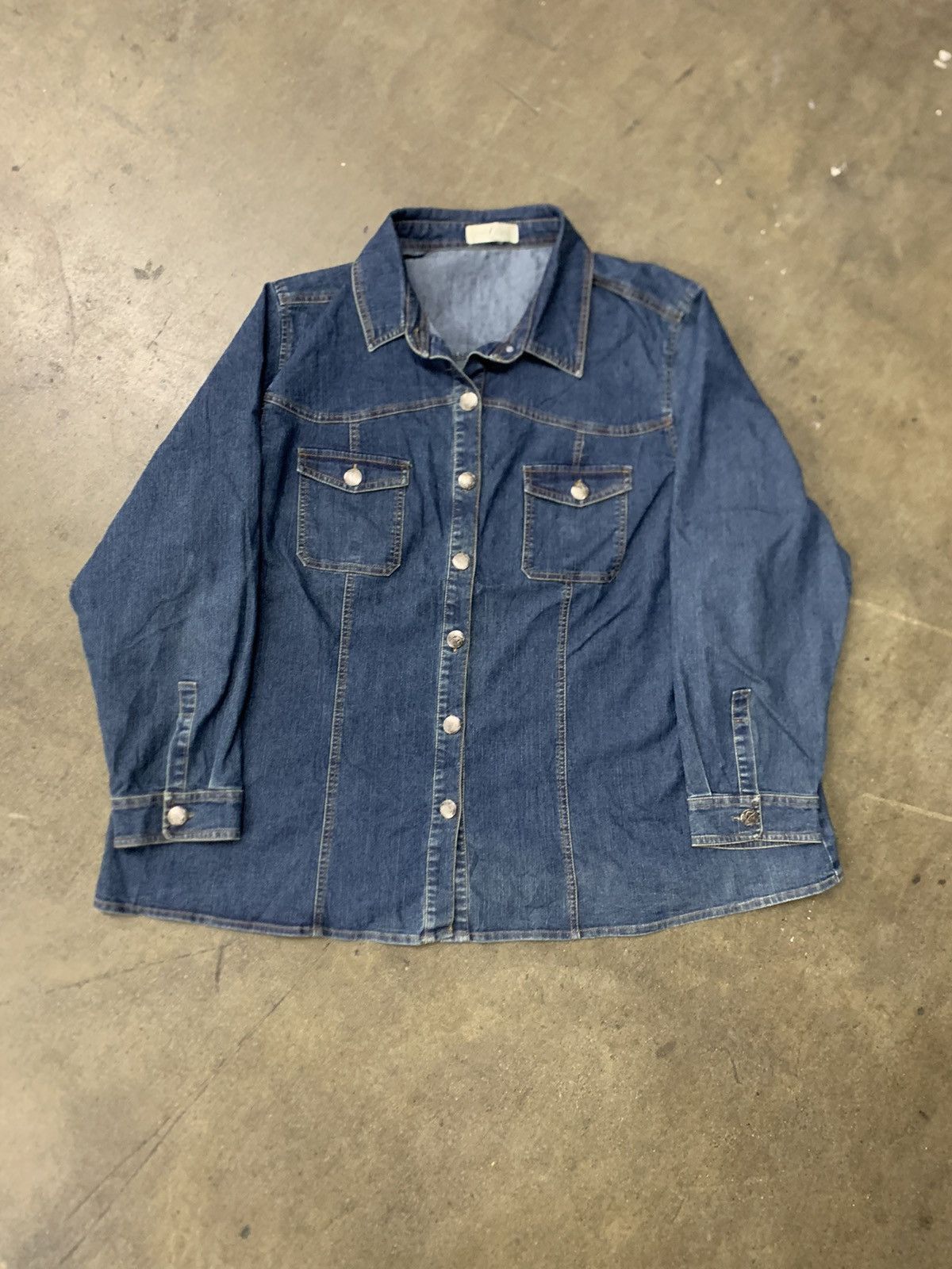 Vintage Vintage Flower Embroider Denim Jacket Size US XL / EU 56 / 4 - 1 Thumbnail