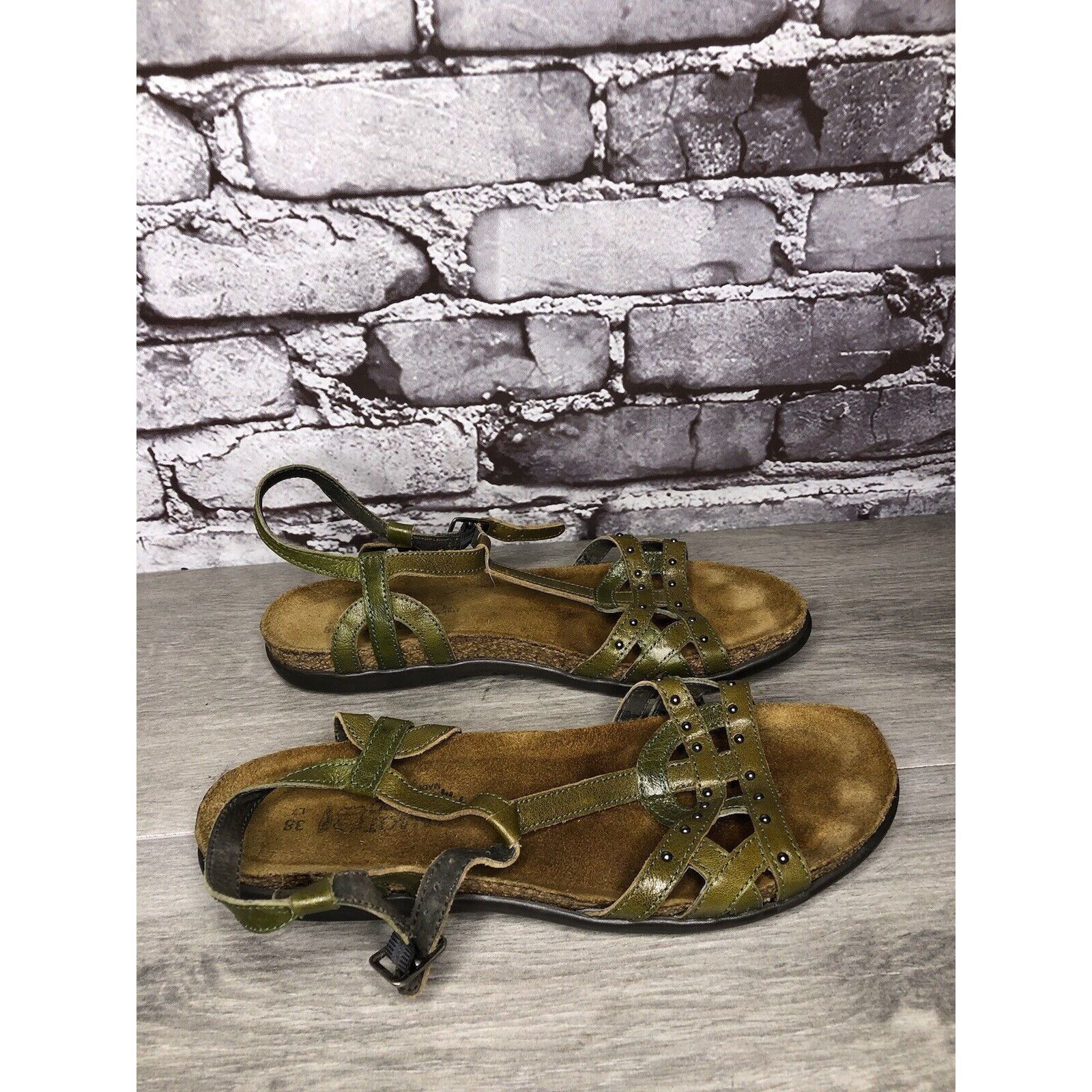 Other Naot Elinor Pine Green Leather Strappy Cork Strap Sandals Wo Size US 7.5 / IT 37.5 - 12 Thumbnail