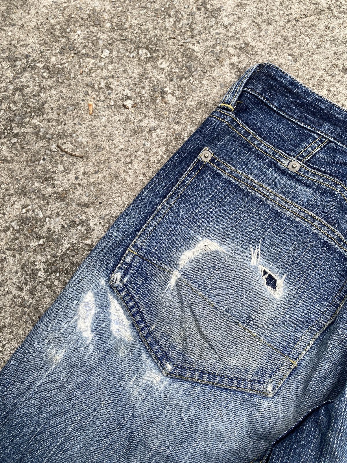 Issey Miyake × Japanese Brand Issey Miyake Blue Faded Patchwork Distressed Denim Size US 30 / EU 46 - 13 Thumbnail