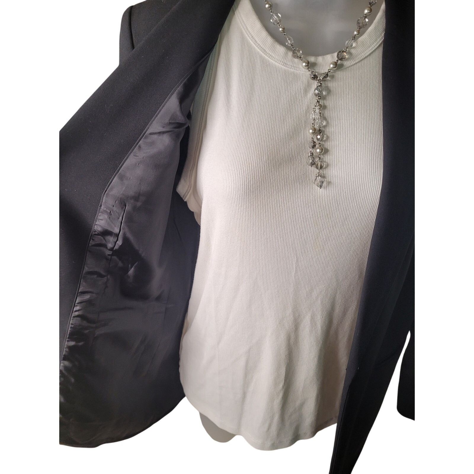 Elie Tahari Tahari Black Fitted Blazer 3 Button Lined Sz 6 Size M / US 6-8 / IT 42-44 - 5 Thumbnail