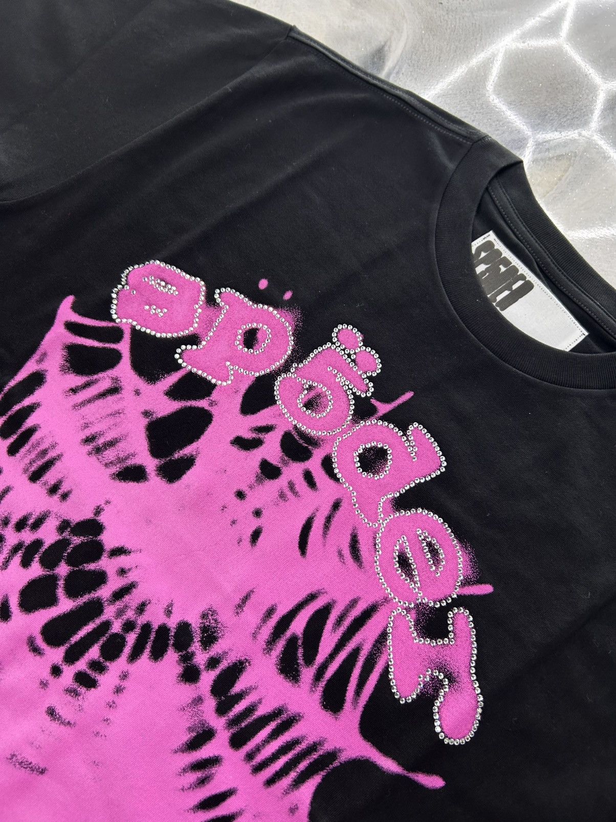 Sp5der Sp5der Rhinestone Scattered Web Tee Black Pink Size M Size US M / EU 48-50 / 2 - 4 Thumbnail
