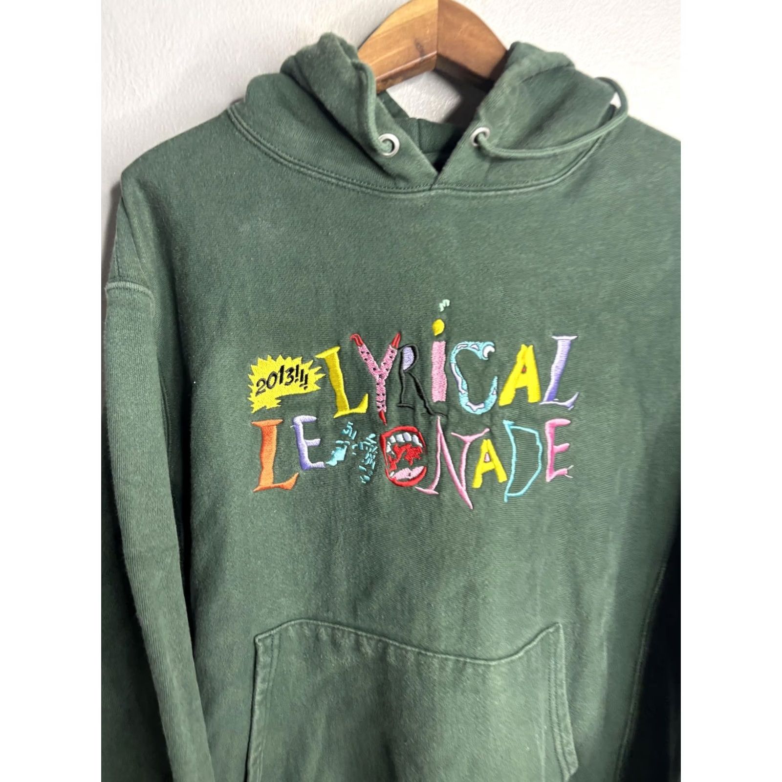 Champion Lyrical Lemonade Hoodie Mens Medium Green Pullover Champion Embroidered Logo Size US M / EU 48-50 / 2 - 2 Thumbnail