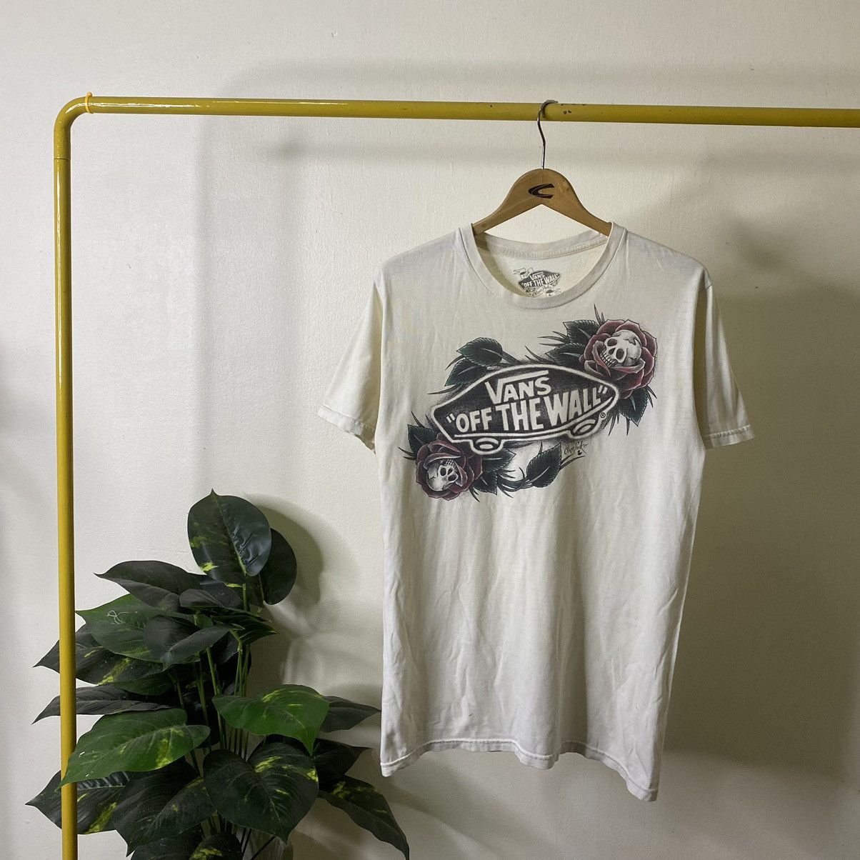 Vans 2009 Vans Of The Wall By Oliver Peck Collaboration Skater T Size US M / EU 48-50 / 2 - 1 Thumbnail