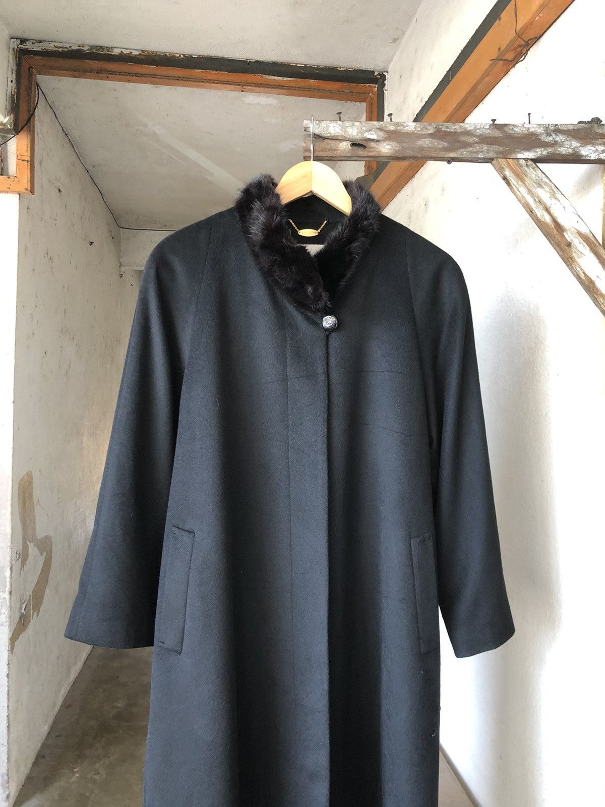 Balmain Authentic Balmain Paris Cashmere Distressed Long Coat Size L / US 10 / IT 46 - 6 Thumbnail