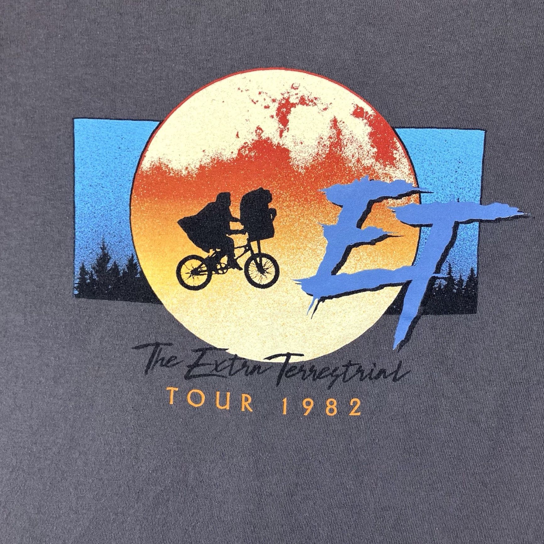 Vintage LootWear Exclusive Shirt Mens Large Gray E.T. The Extra-Terrestrial Tour 1982 Graphic Print 80s Movie T-Shirt Size US L / EU 52-54 / 3 - 3 Thumbnail