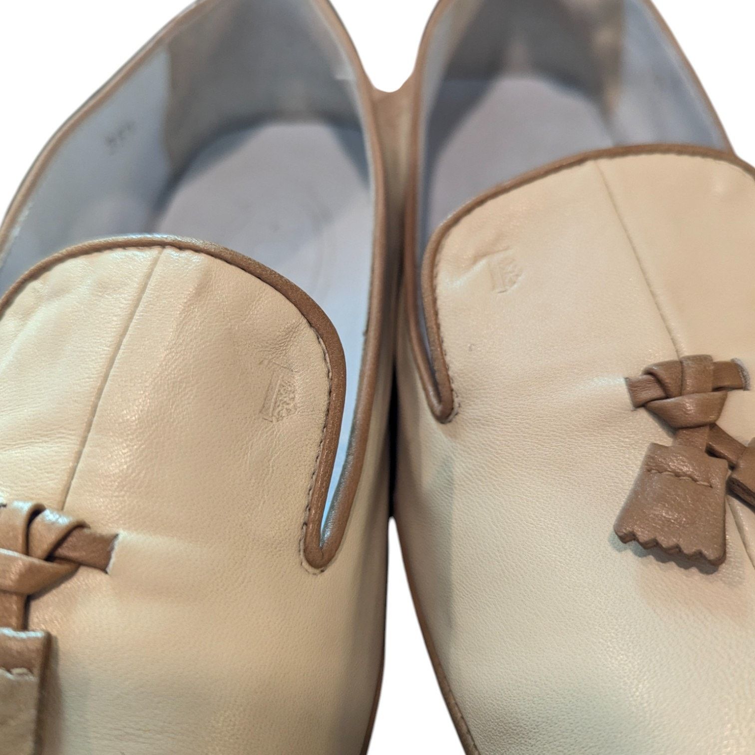 Tod's TOD'S Italian Cream Tan Tassled Leather Driving Loafers Size US 5.5 / IT 35.5 - 7 Thumbnail