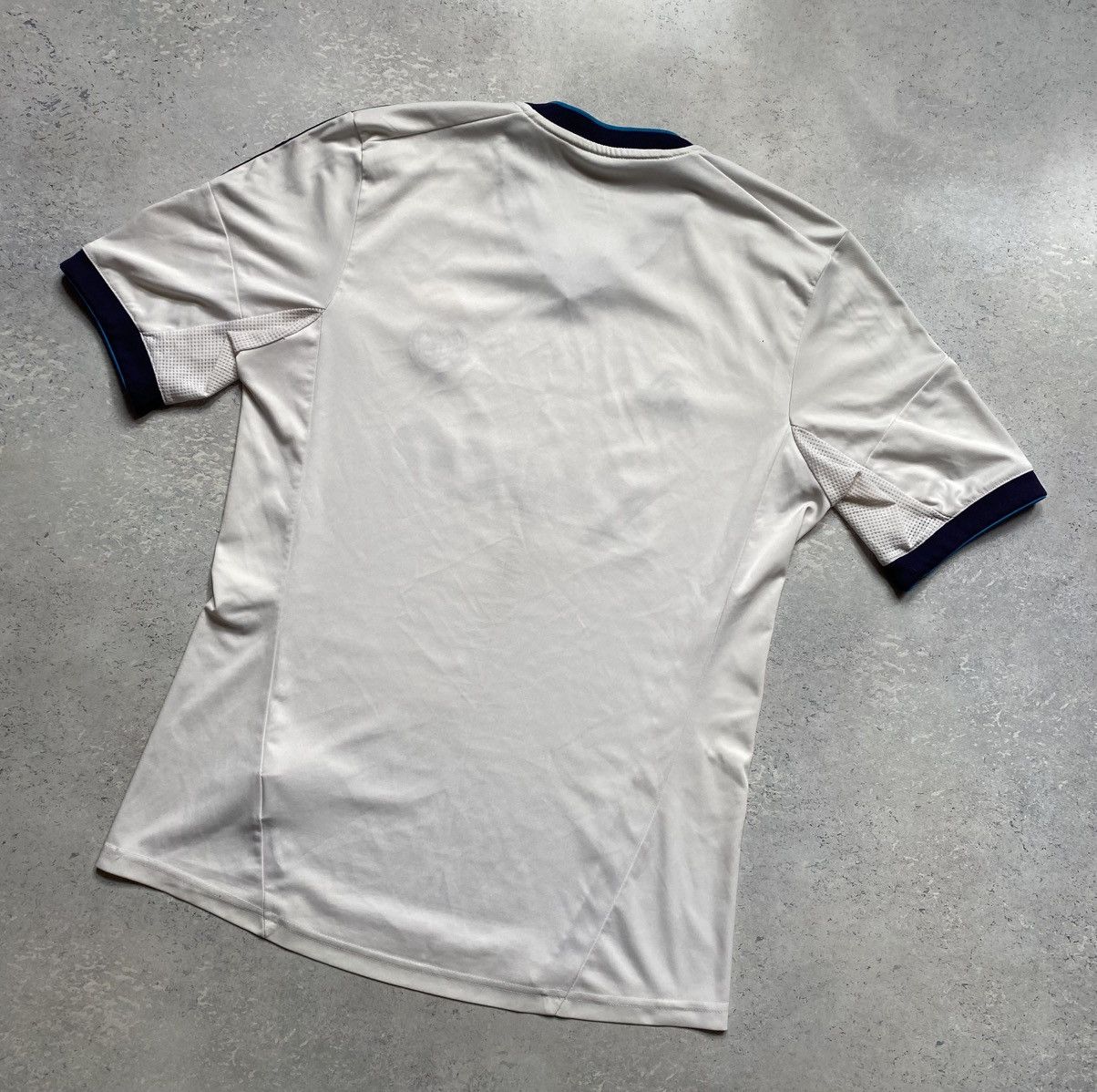 Adidas Adidas Real Madrid сезона 2012–2013 Jersey Size US M / EU 48-50 / 2 - 10 Thumbnail