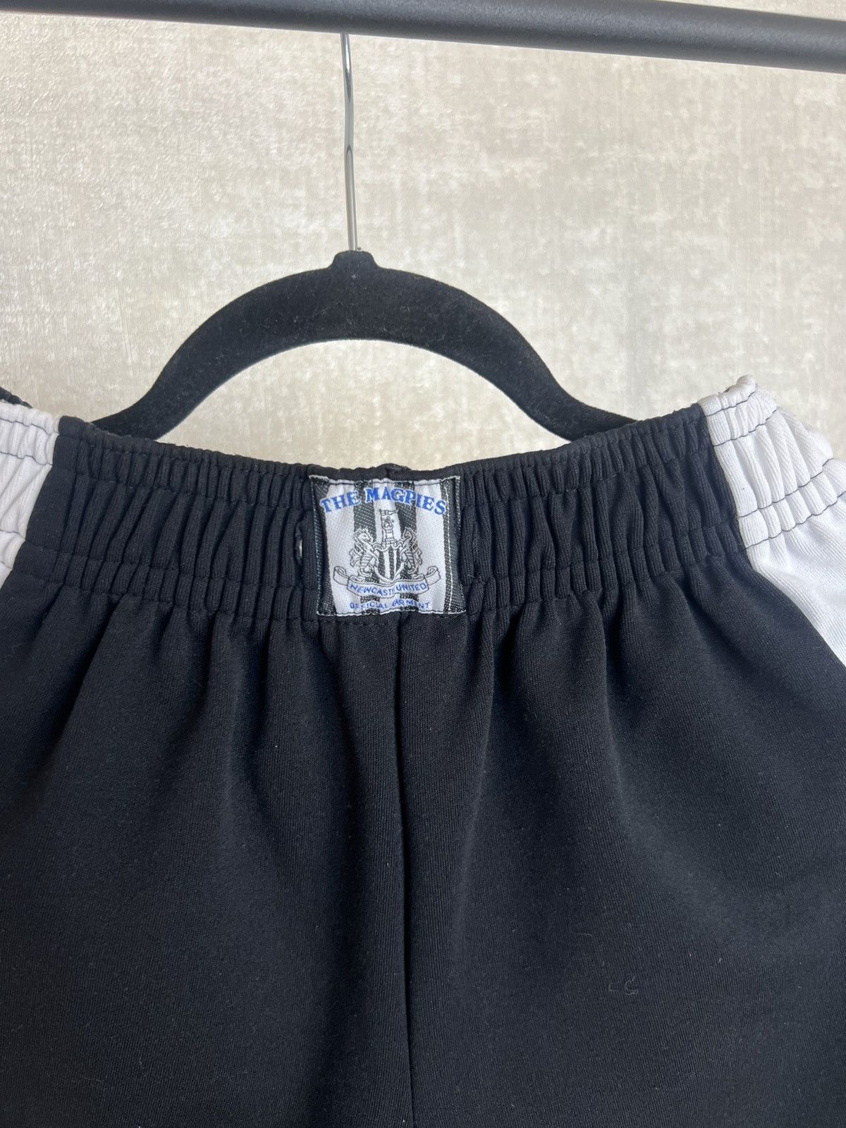 Adidas × Vintage 1997 Newcastle United adidas Football Shorts Size US 32 / EU 48 - 2 Thumbnail