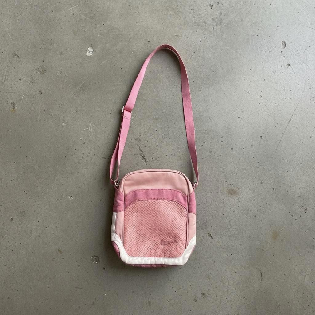 Other The Nike Messenger Sneaker Sole Bag Size ONE SIZE - 1 Thumbnail