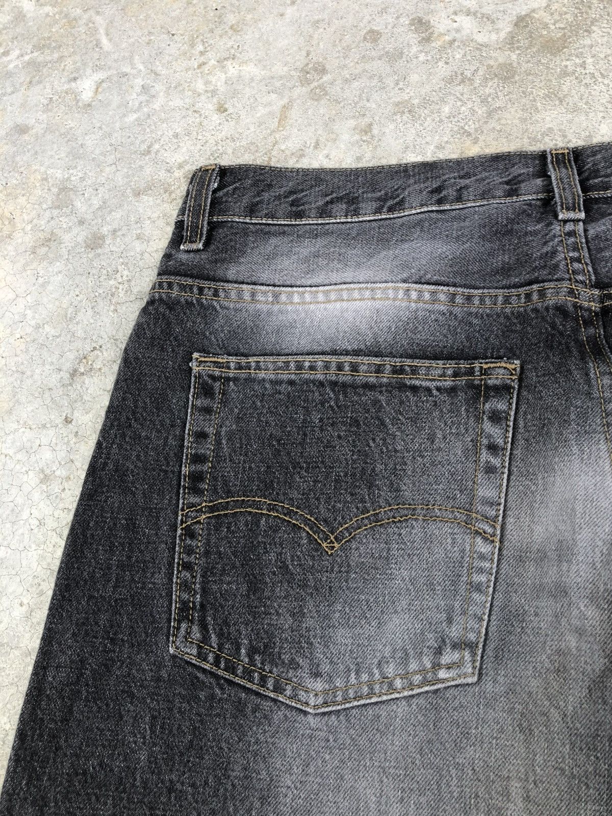 Levi's Flared Levis 507 Bootcut Distressed Jeans Size US 33 - 16 Thumbnail
