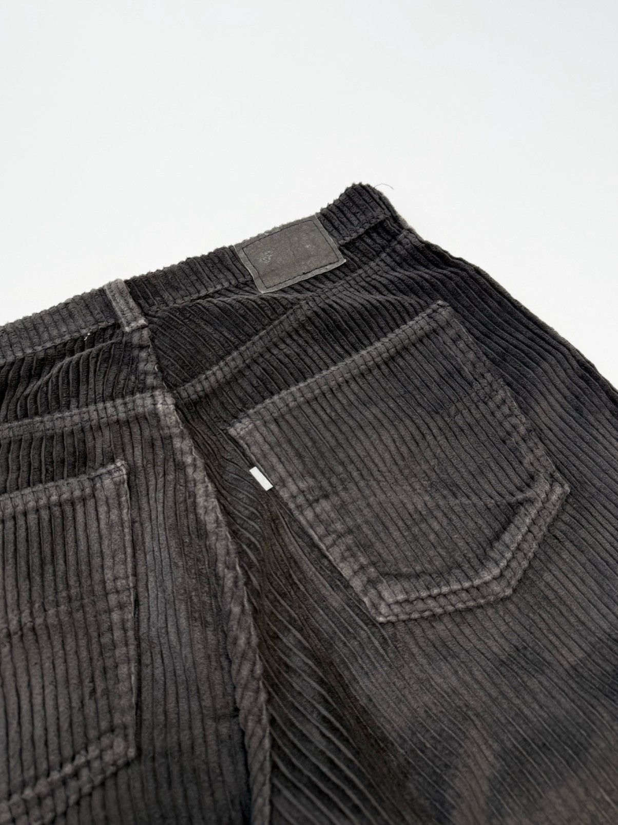 Levi's Vintage 90’s Levis Silvertab Baggy Purple tag Black Corduroy Size US 34 / EU 50 - 4 Thumbnail