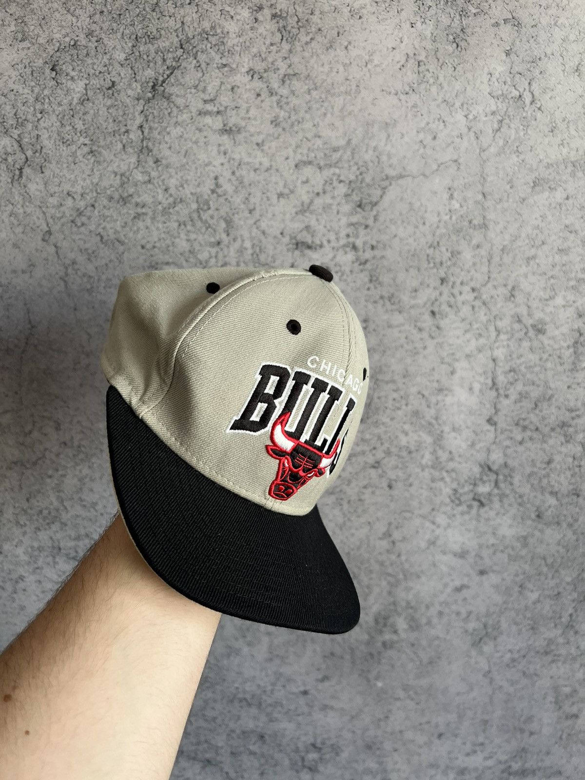 NBA Vintage New Era Chicago Bulls Cap Hat Baseball Y2K Logo Size ONE SIZE - 9 Thumbnail