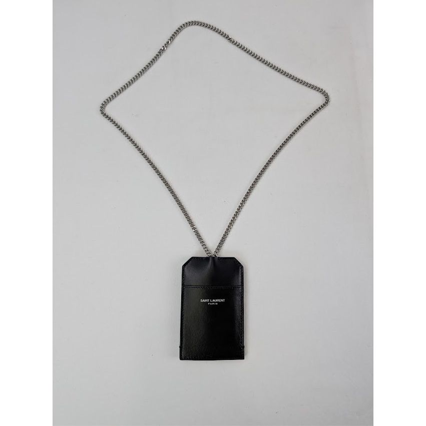 Saint Laurent Paris o1rshd1 Q:2 / Size: OS / Card Case With Chain Smooth Leather Size ONE SIZE - 1 Thumbnail