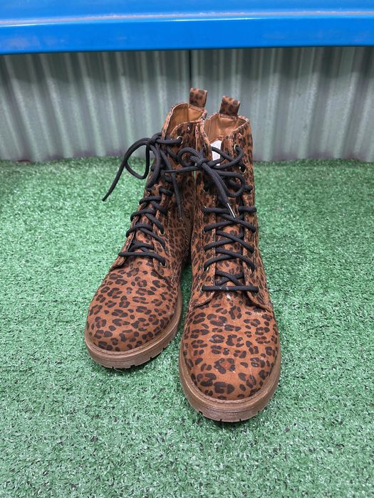 Time and tru leopard on sale boots