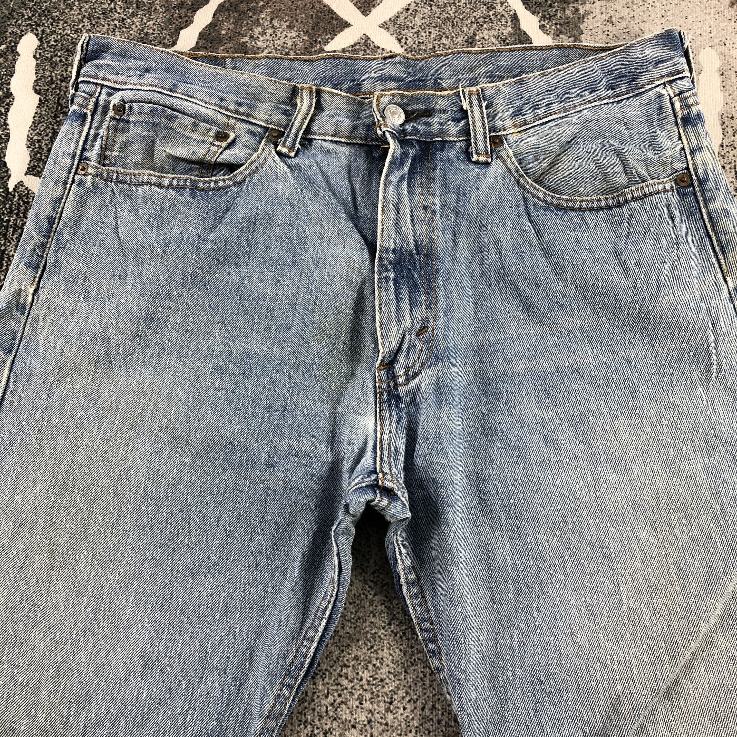 Levi's Vintage Levis 505 Jeans Medium Wash Denim KJ953 Size US 36 / EU 52 - 3 Thumbnail