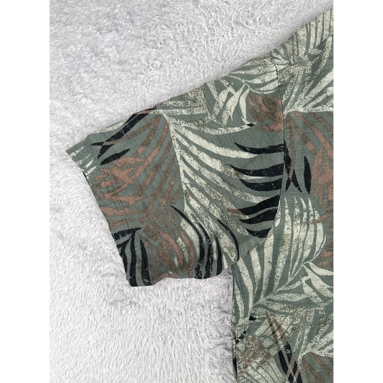 Vintage Caribbean Shirt Men Large Green Floral Palm Leaf Silk Rayon Hawaiian Button-Up Short Sleeve Size US L / EU 52-54 / 3 - 3 Thumbnail