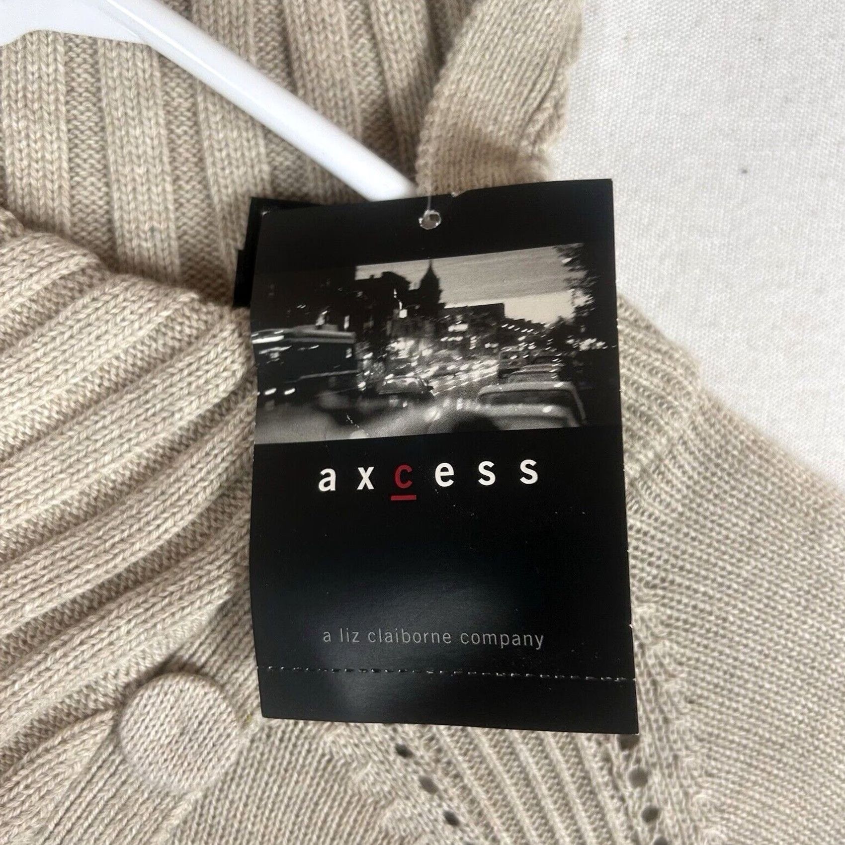 Liz Claiborne Axcess Womens XL Beige Knit Sweater Asymmetrical Button Collar Mock Ribbed Detail Knit Pullover Casual Business Travel Mens Womens Size XL / US 12-14 / IT 48-50 - 3 Thumbnail