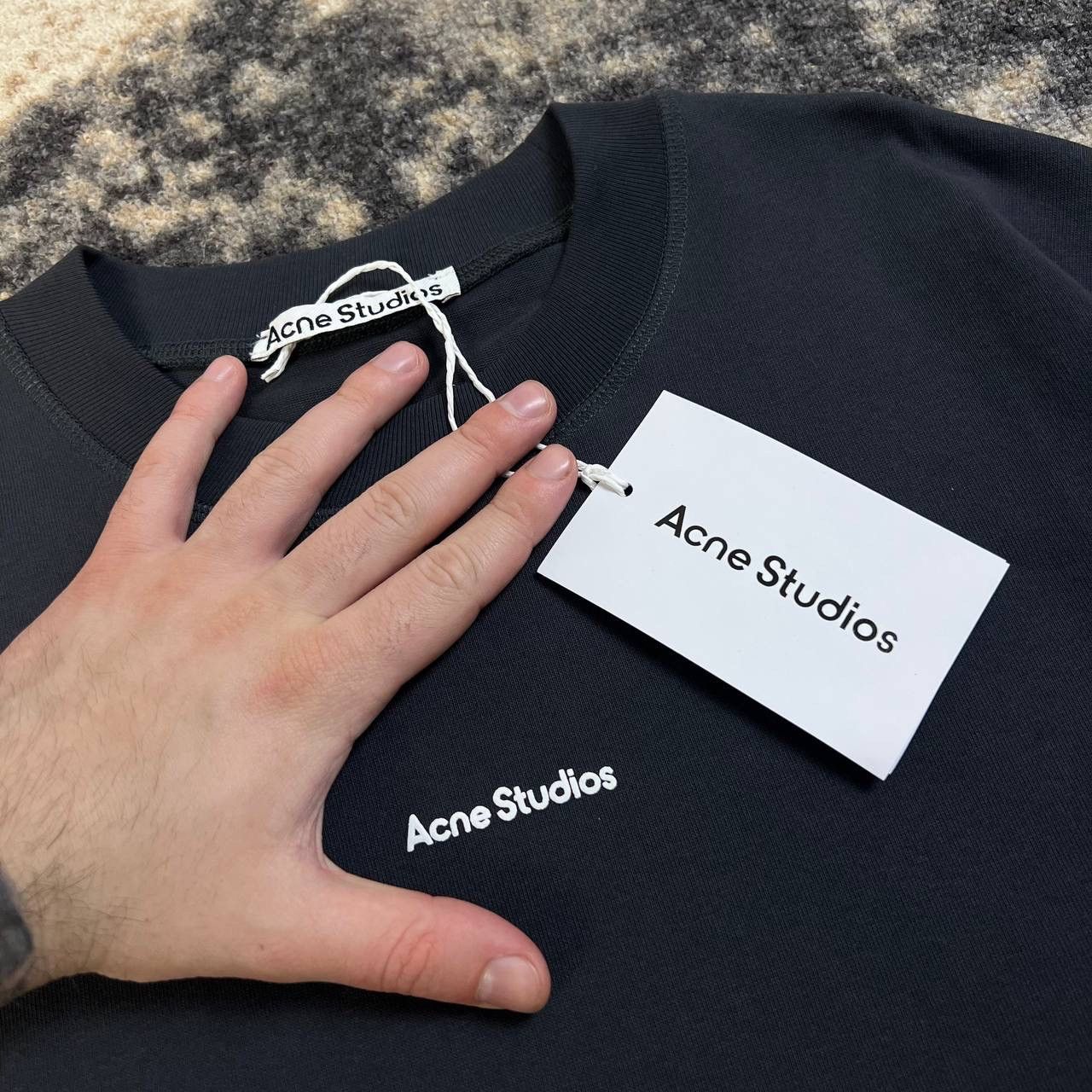 Acne Studios Acne Studios Center Logo Oversized Fit T-Shirt Size US L / EU 52-54 / 3 - 3 Thumbnail