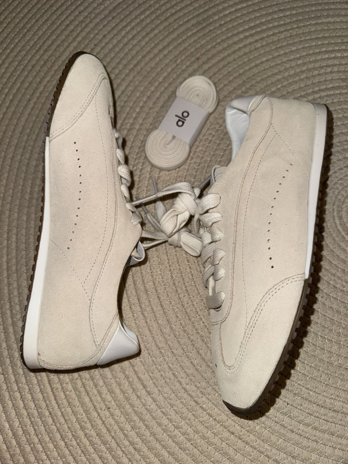 Alo Alo Yoga - Alo Sunset Sandstone Low Top Sneaker size 8-9 Size US 8.5 / IT 38.5 - 7 Thumbnail