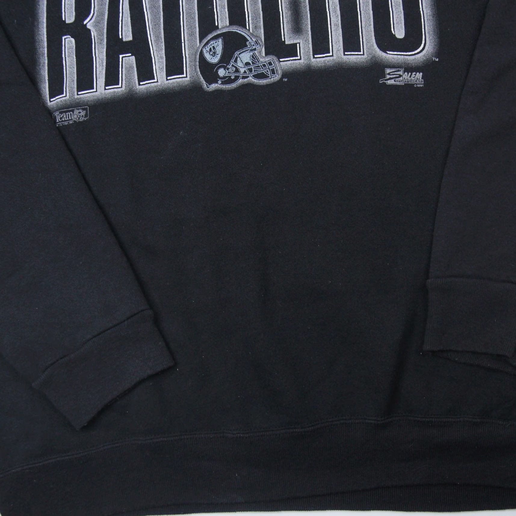 Salem Sportswear VINTAGE Salem Sportswear NFL Raiders Sweatshirt Mens Large Black Spellout Size US L / EU 52-54 / 3 - 3 Thumbnail