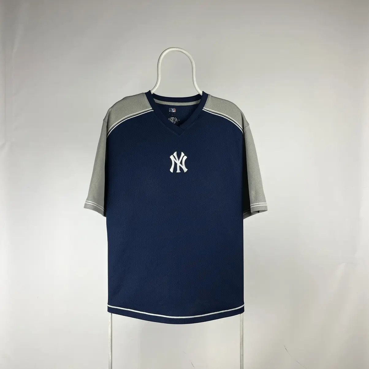 MLB New York Yankees jersey box logo size XLarge Size US XL / EU 56 / 4 - 1 Thumbnail