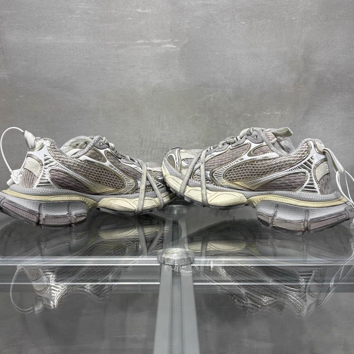 Balenciaga Balenciaga Women's Triple S Gray EU35 New in Box Tried On Only Size US 5 / IT 35 - 5 Thumbnail