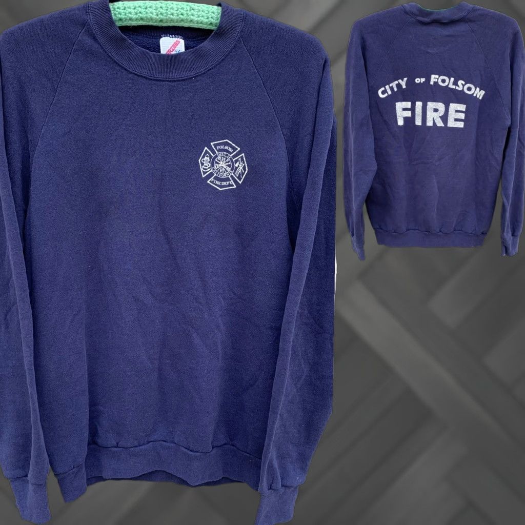 Jerzees VINTAGE Folsom Fire Dept City of Folsom Fire Raglan Sweatshirt Mens L Blue Graphic Print Pullover Crewneck Sweatshirt, 80s Era, Made in USA Size US L / EU 52-54 / 3 - 1 Thumbnail