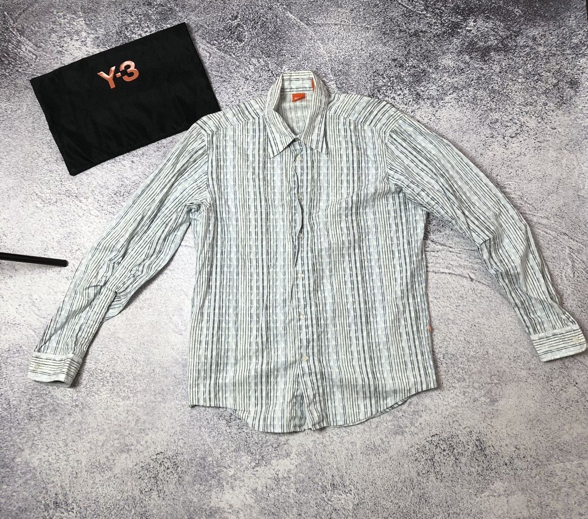 Hugo Boss Vintage shirt Hugo Boss men’s Size M/L casual y2k classic Size US M / EU 48-50 / 2 - 1 Thumbnail