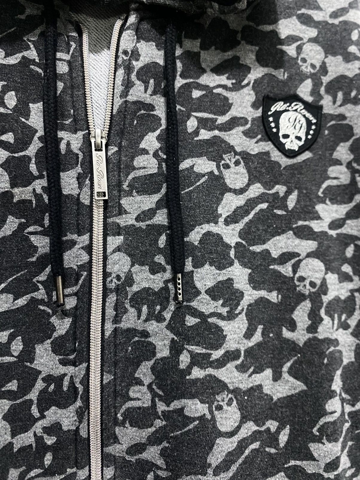 Roen Roen Hoodie Zipper Camo Skull Japanese Brand Size US XL / EU 56 / 4 - 4 Thumbnail
